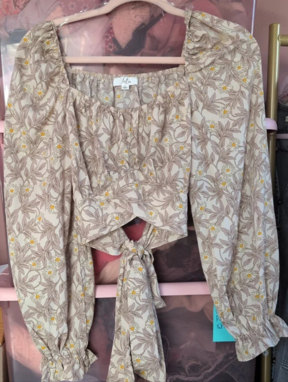 Tie-Front Floral Crop Top in Cream and Tan